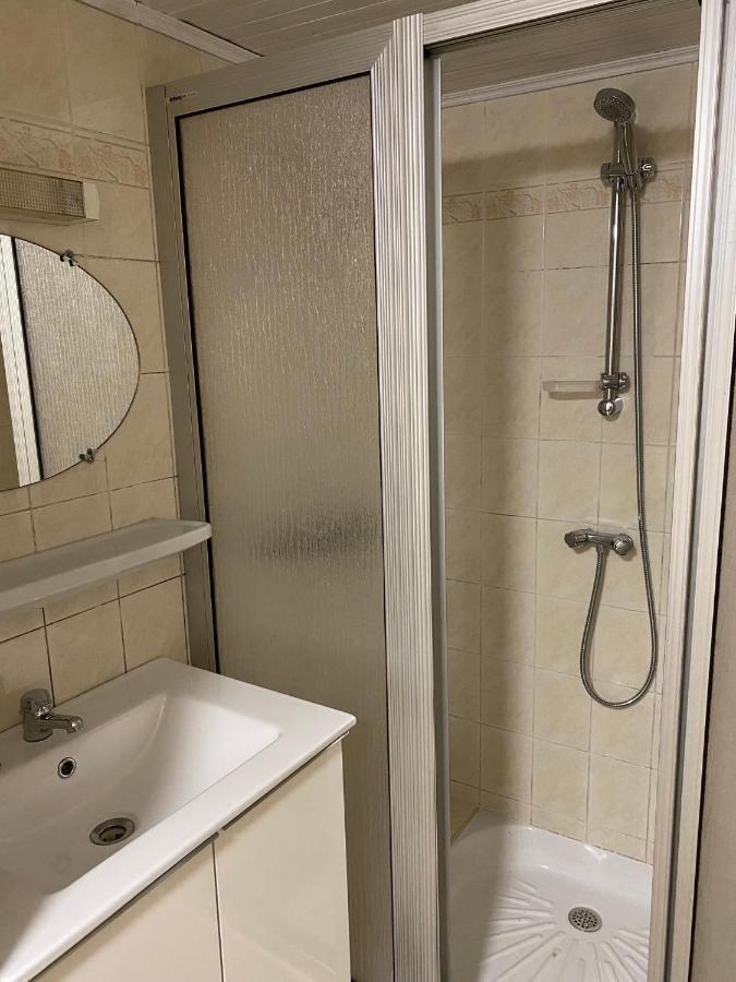 Cauterets Charmant Studio 4 Personnes Екстериор снимка